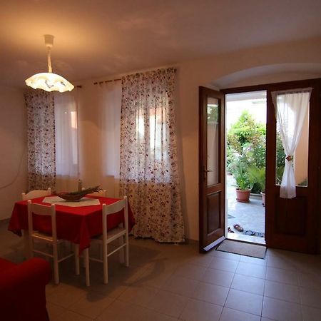 App With A Lovely Patio Apartment Mali Lošinj Exterior foto