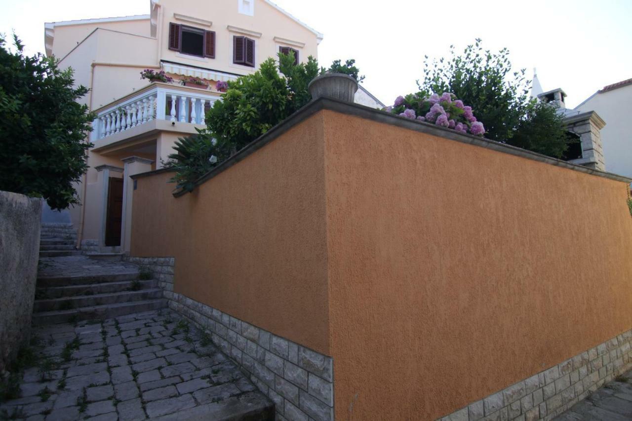 App With A Lovely Patio Apartment Mali Lošinj Exterior foto