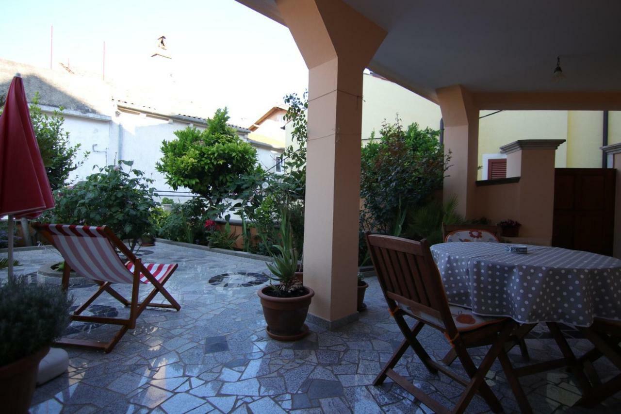 App With A Lovely Patio Apartment Mali Lošinj Exterior foto